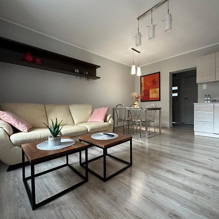 Apartament Przy Cieplickich Tezniach Jelenia Góra Buitenkant foto