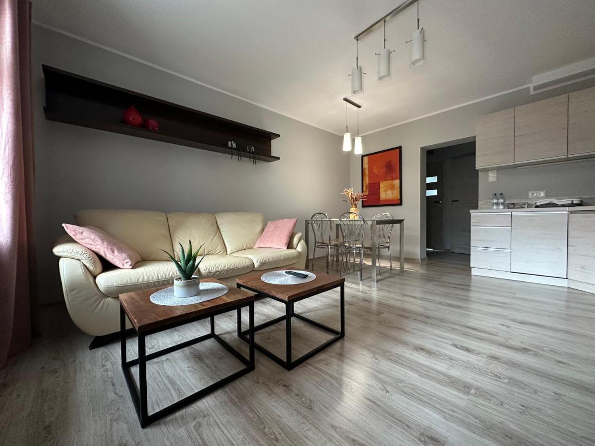 Apartament Przy Cieplickich Tezniach Jelenia Góra Buitenkant foto