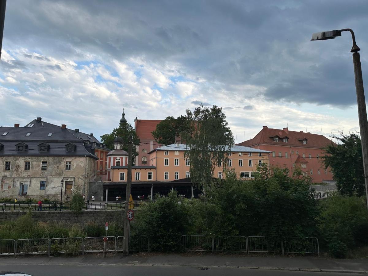 Apartament Przy Cieplickich Tezniach Jelenia Góra Buitenkant foto