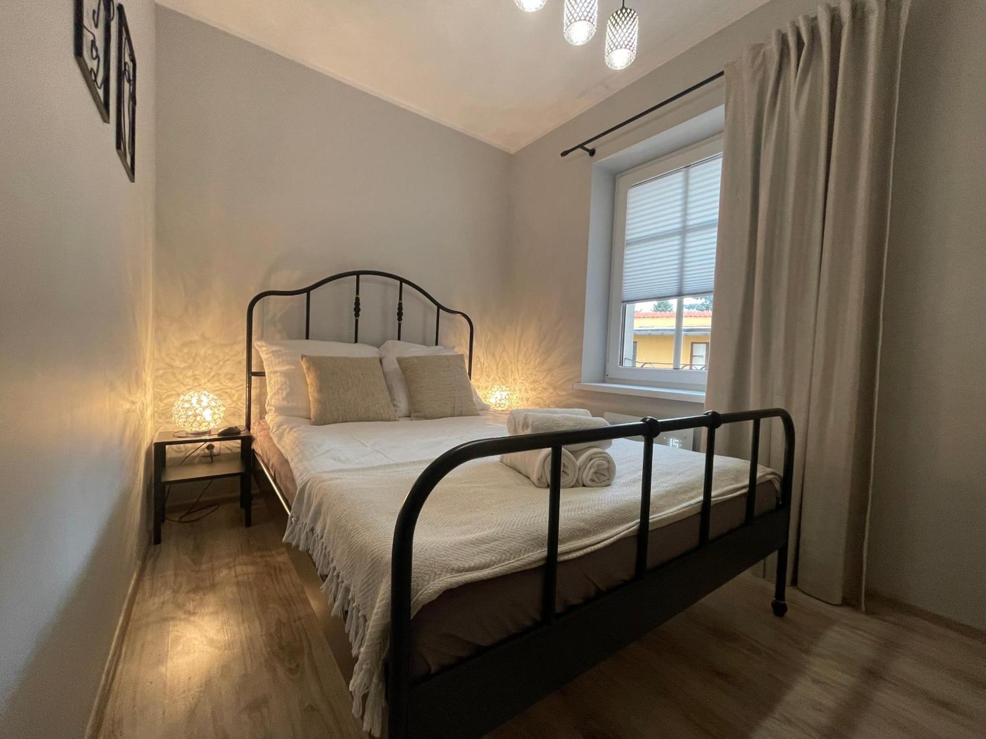 Apartament Przy Cieplickich Tezniach Jelenia Góra Buitenkant foto
